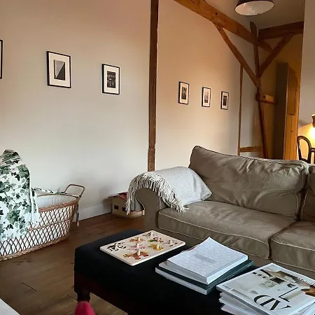 Stylish Loft On A Country Farm Apartment *